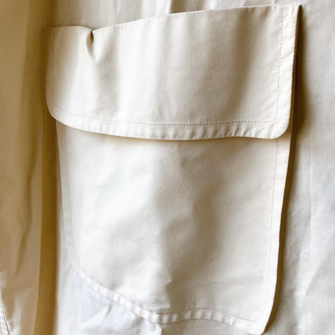 バーバリー　☘️スプリングコート　アイボリー　金ボタン　裏ビッグロゴ　ロゴ刺繍