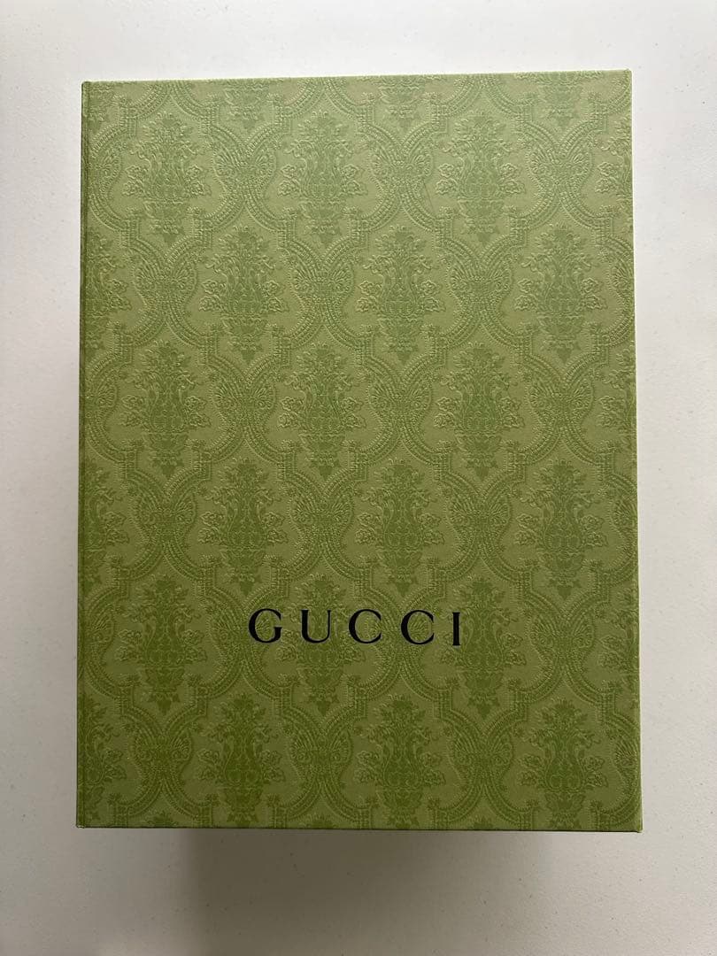 GUCCI レザー ボディバッグ ウエストポーチ　オリーブグリーン