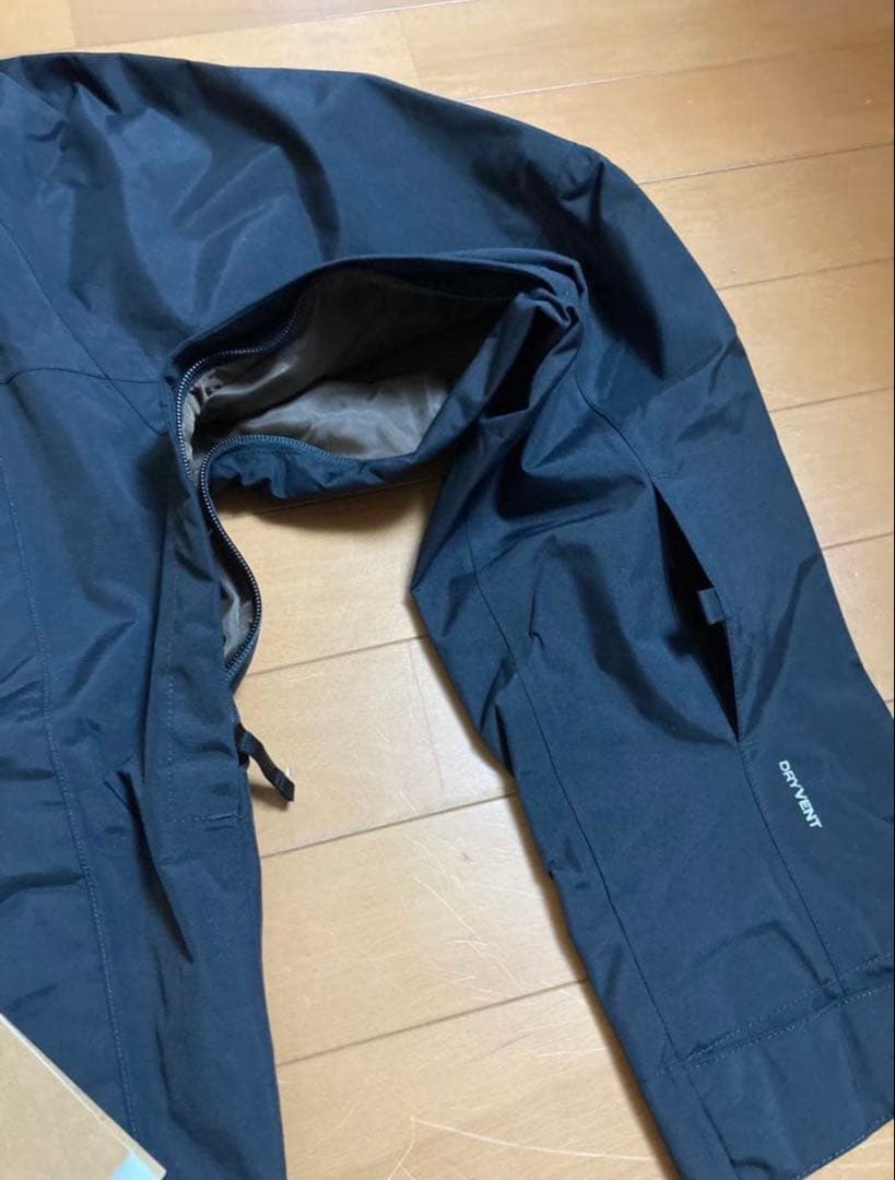 ノースフェイス バルフロン スキー・スノボードジャケット 黒 新品未使用品