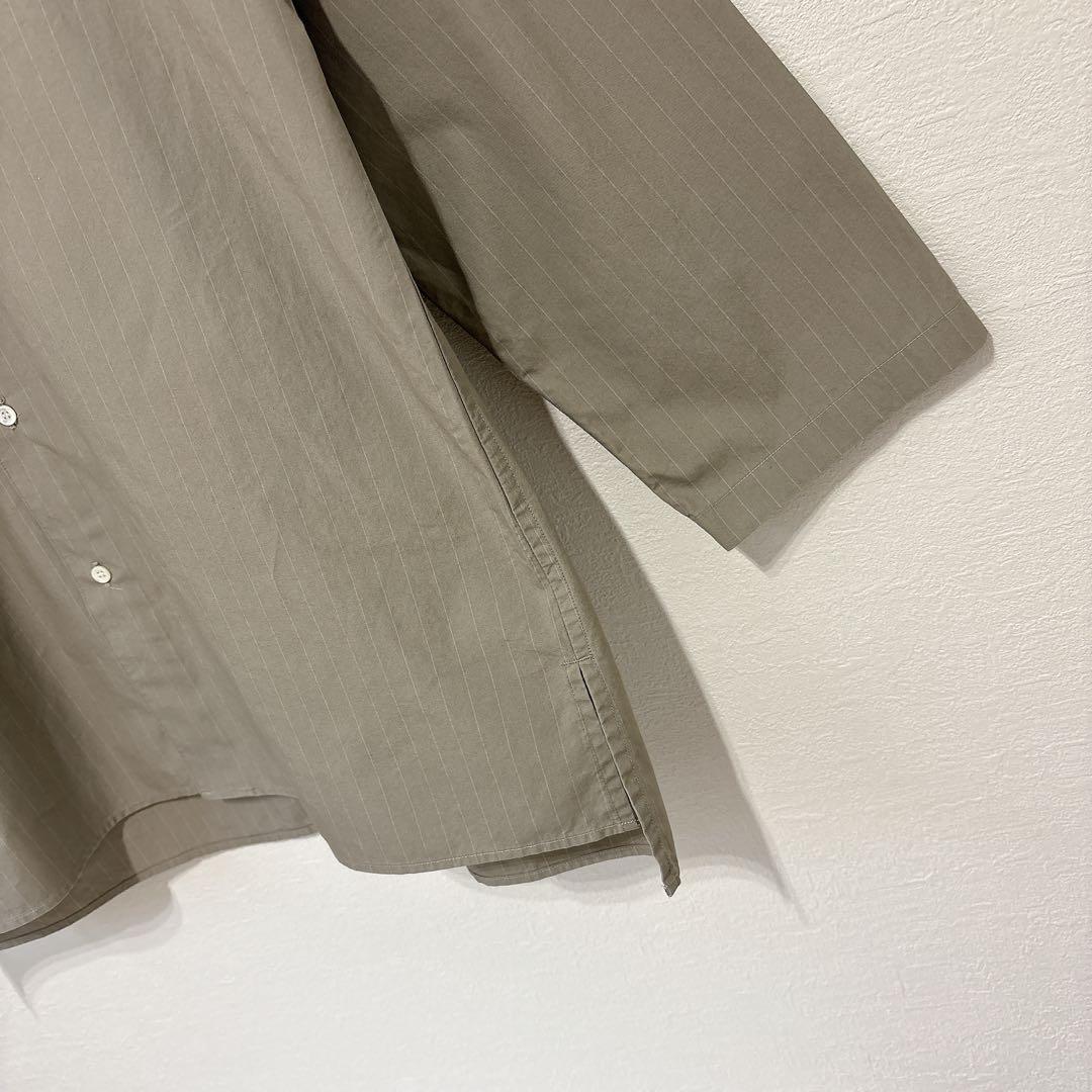 【美品】ネストローブコンフェクト　ストライプバンドカラーシャツ　綿麻　グレー　4