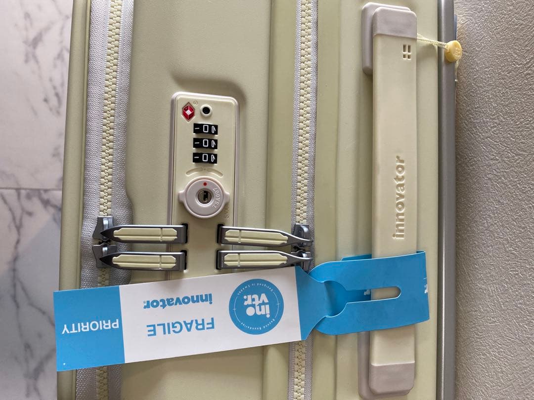 innovator スーツケース　Sサイズ38L 機内持ち込みサイズ