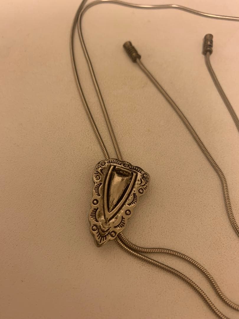 【12月中値下げ】TOGA メタル ループタイ 箱・タグつき