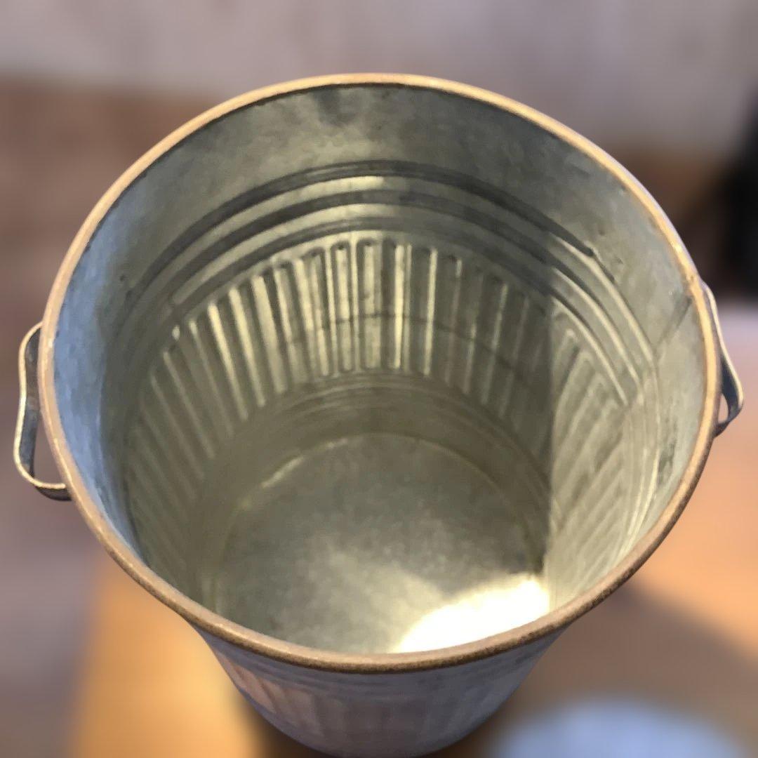 アンティーク調雑貨　ブリキ　ゴミ箱　バケツ　蓋付き