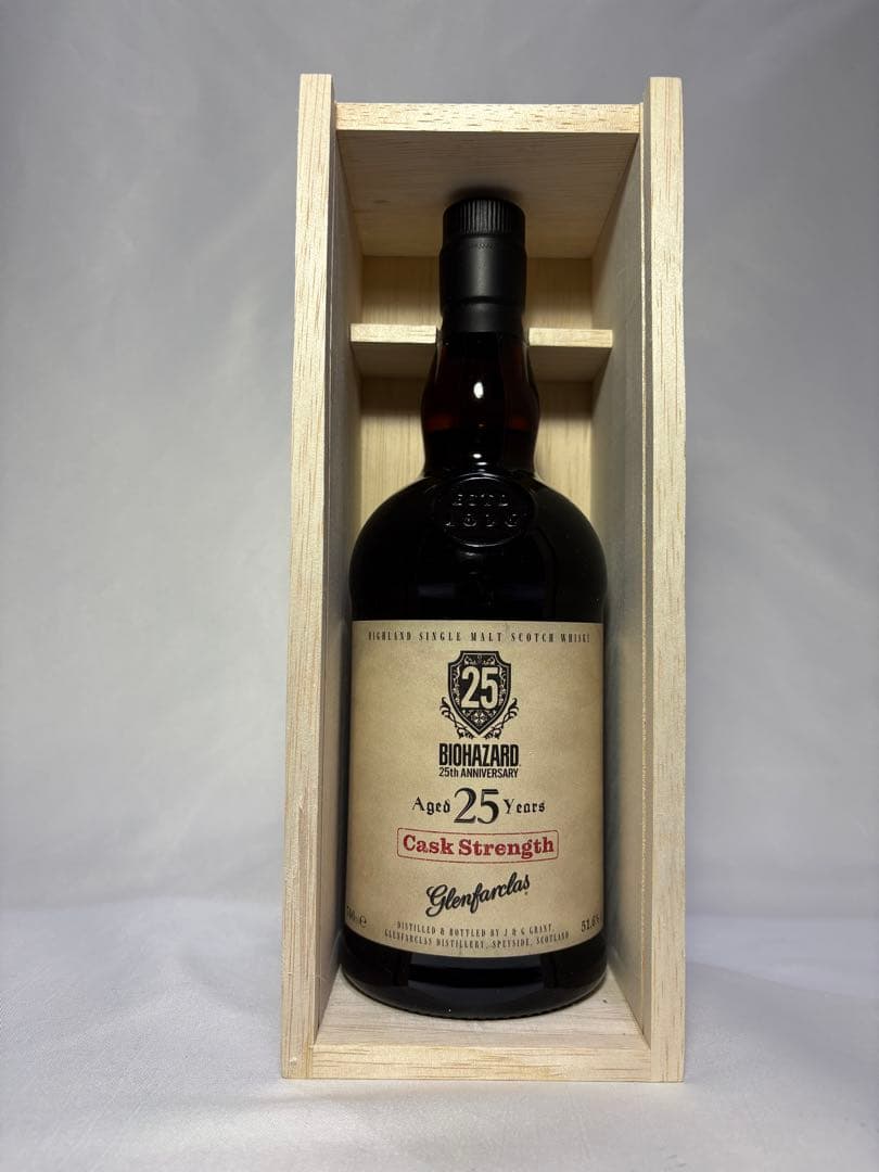 【未開栓・箱付】グレンファークラス25年 バイオハザード25周年記念ボトル