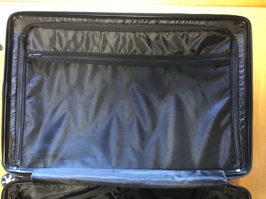 ハローキティ ポルカドット キャリーケース