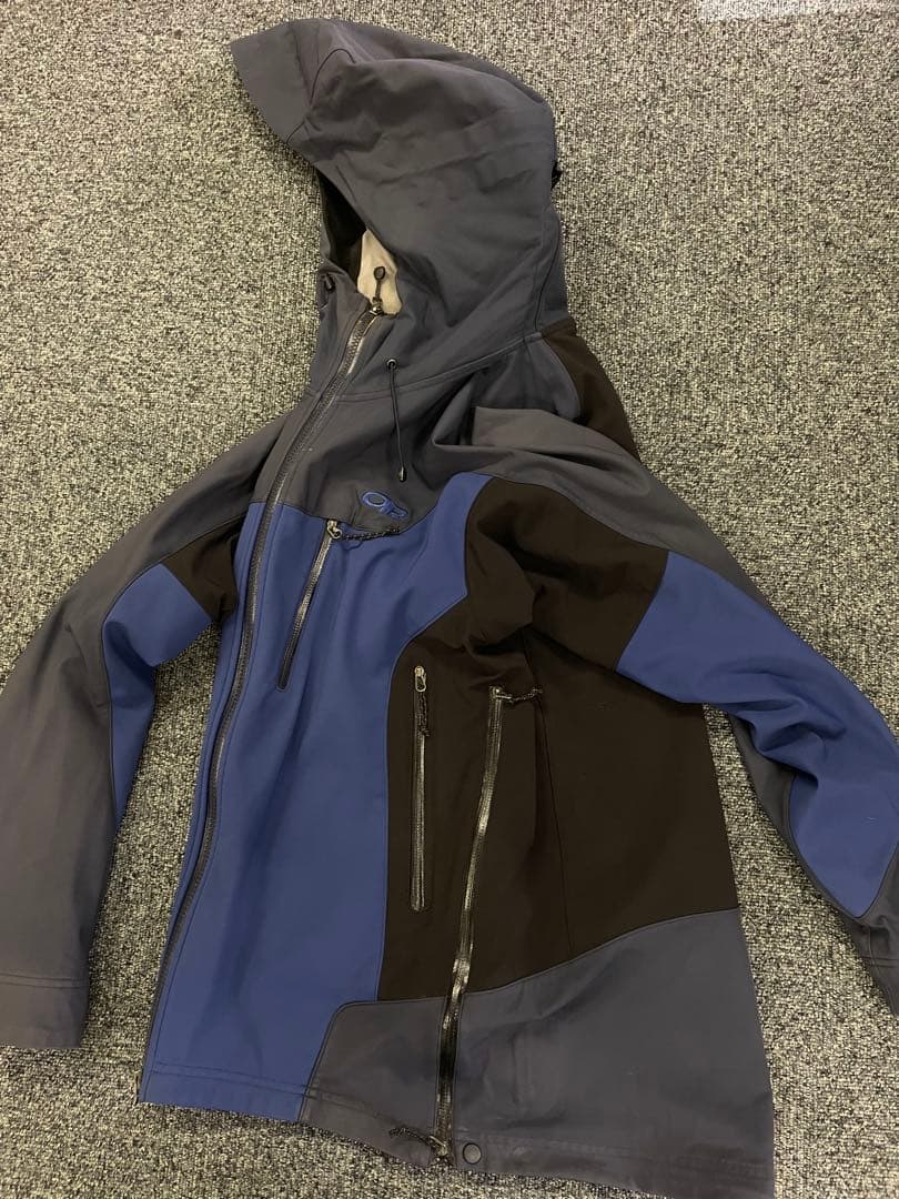 OUTDOOR RESEARCH マウンテンパーカー OR M相当