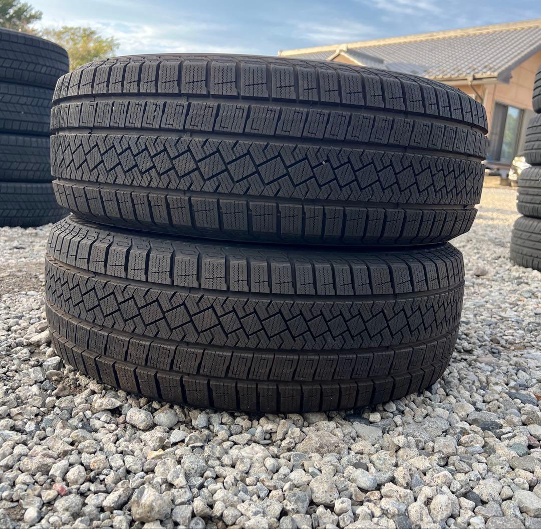 ピレリ　アイス　ゼロ　アシンメトリコ　215/60r17 23年製　超バリ山