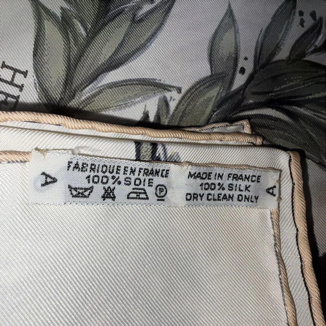 HERMÈS シルクスカーフ フランス製 　【美品】♡週末価格♡