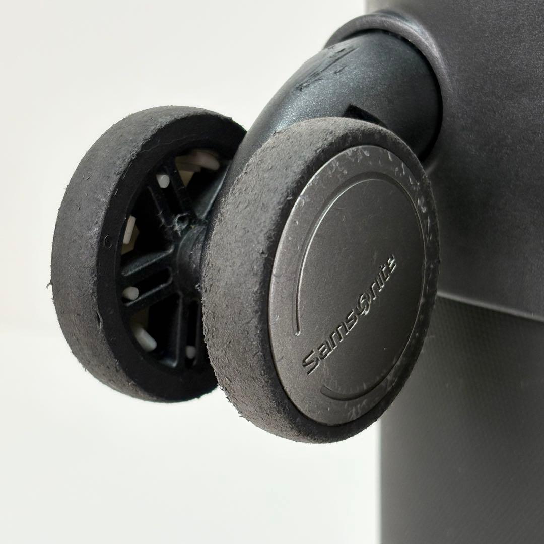 サムソナイト スーツケース ストラリウム スピナー 55 36L 機内持ち込可