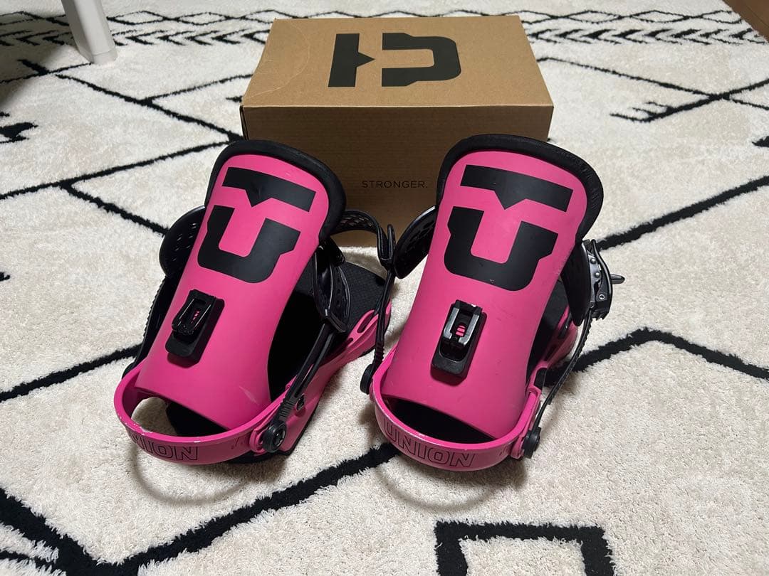 UNION FORCE ユニオン　フォース　22-23 ホットピンク　Mサイズ