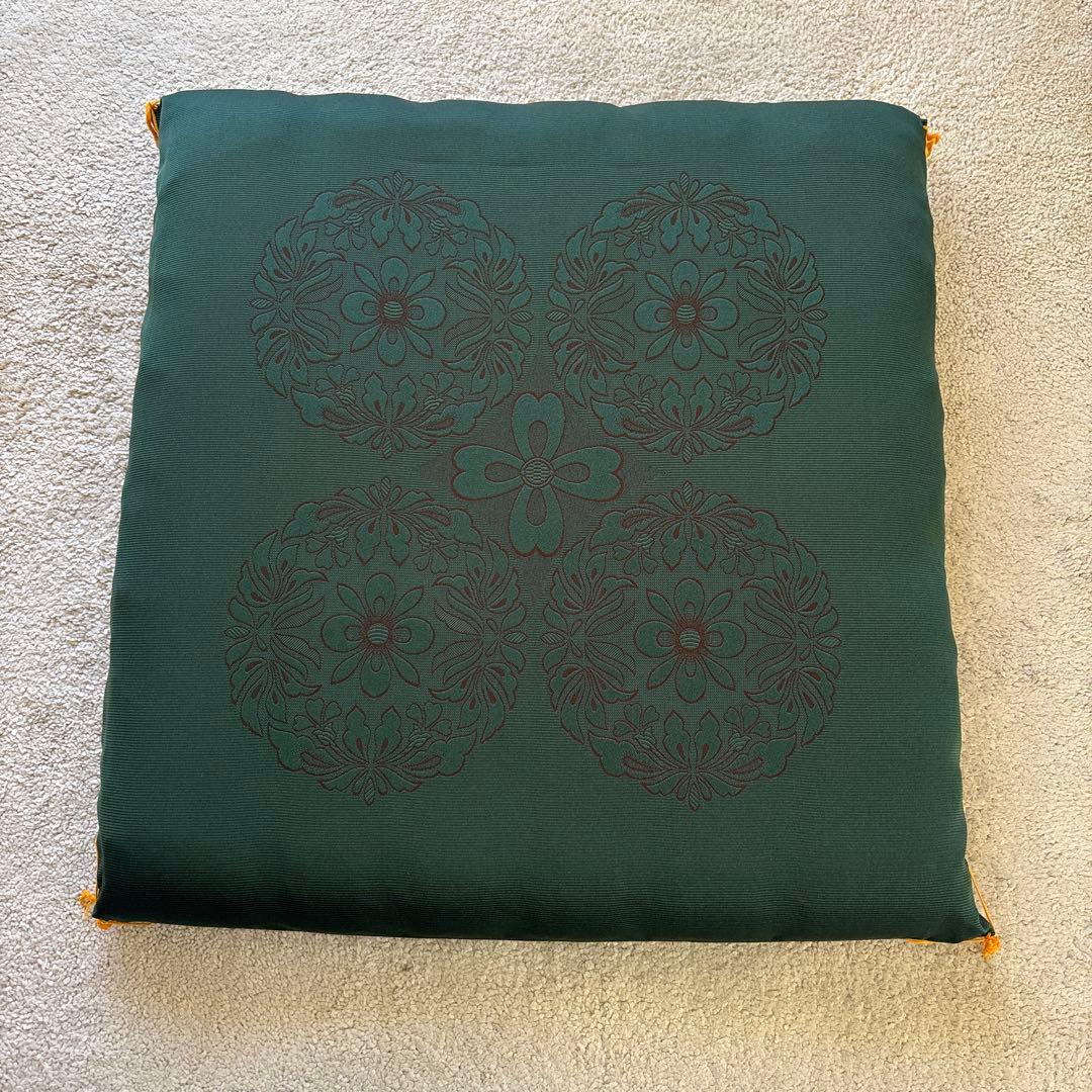 座布団 2枚　日本直販総本社　カイロプラクティック