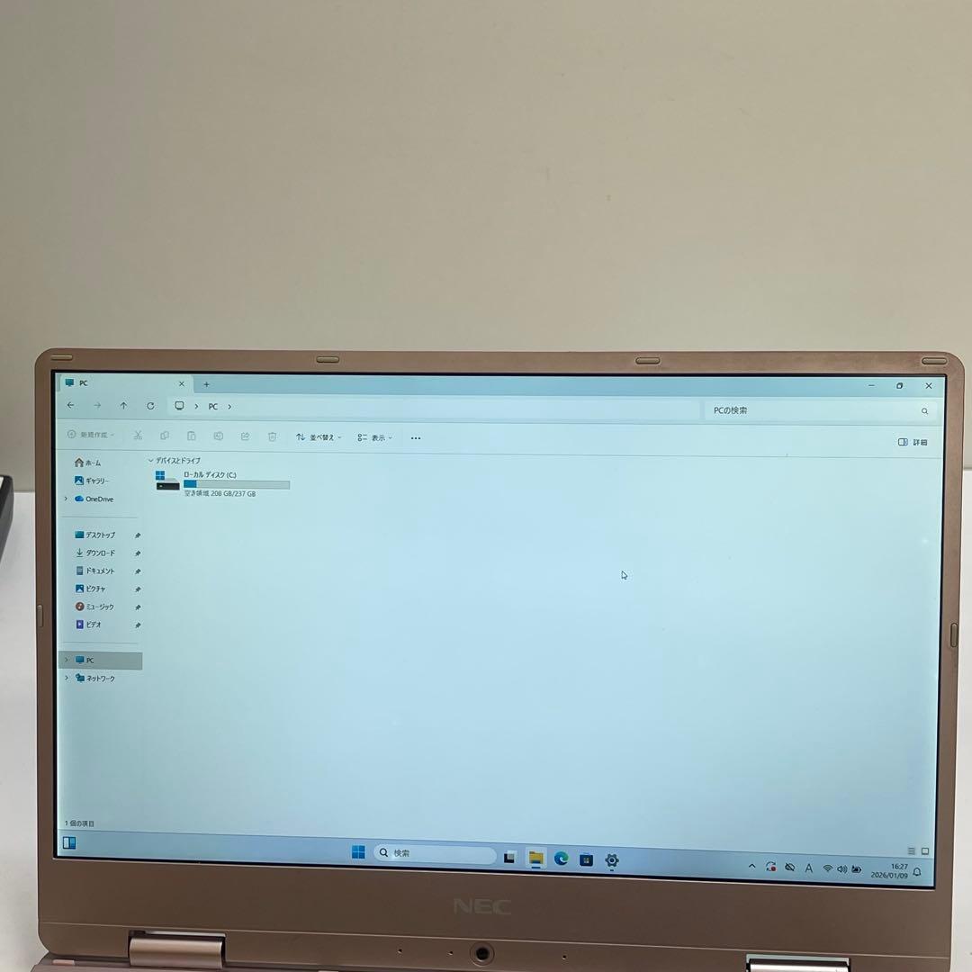 #756 NEC Lavie i5-8200Y SSD256Gb 12.5インチ