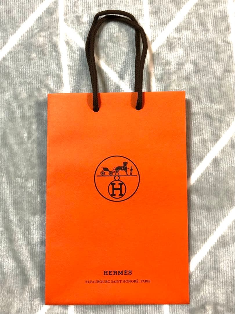 Sのお部屋！☆HERMES エルメス☆プリーツスカーフ 宝石デザイン