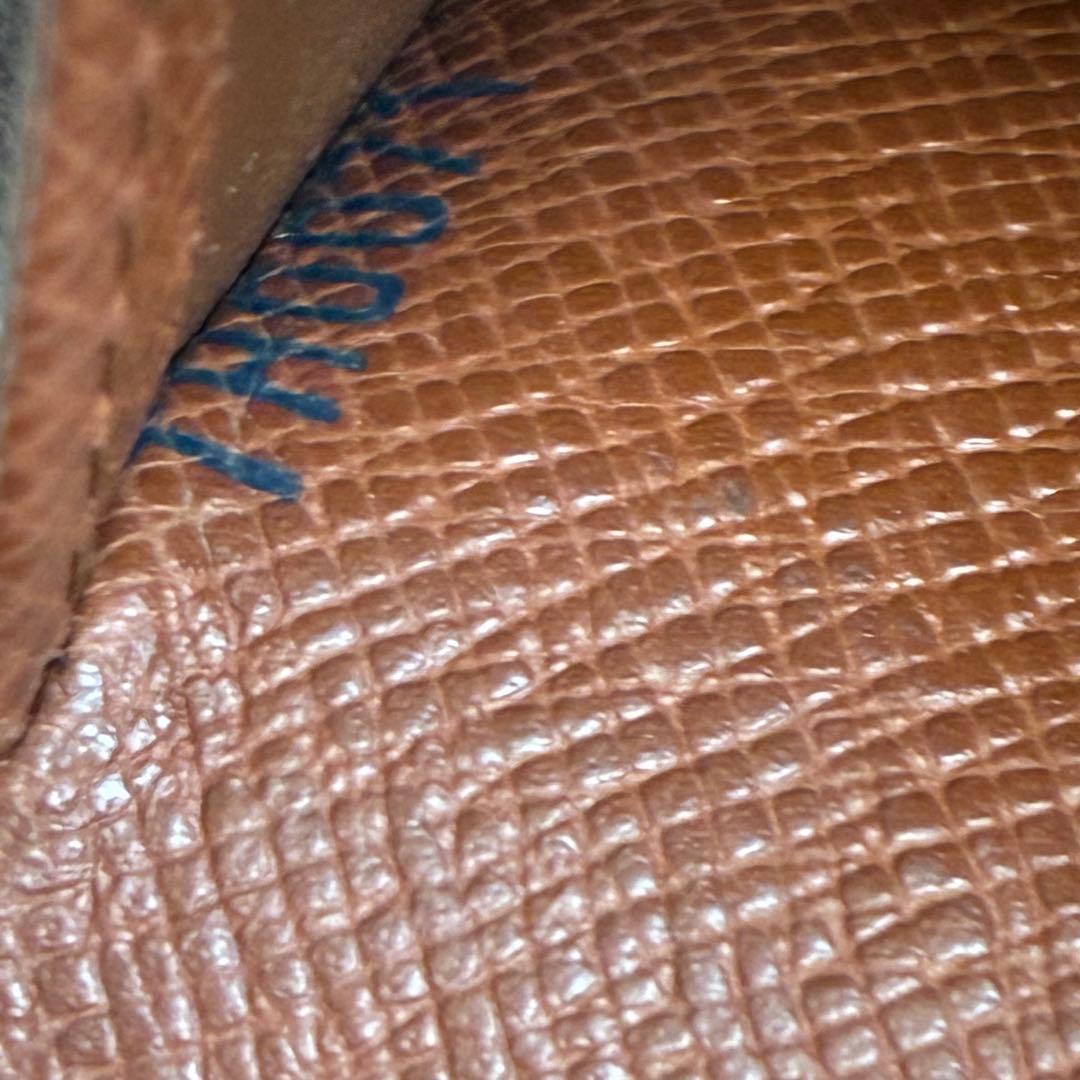 極美品　50 ルイヴィトン　モノグラム　がま口　二つ折り財布　xg3