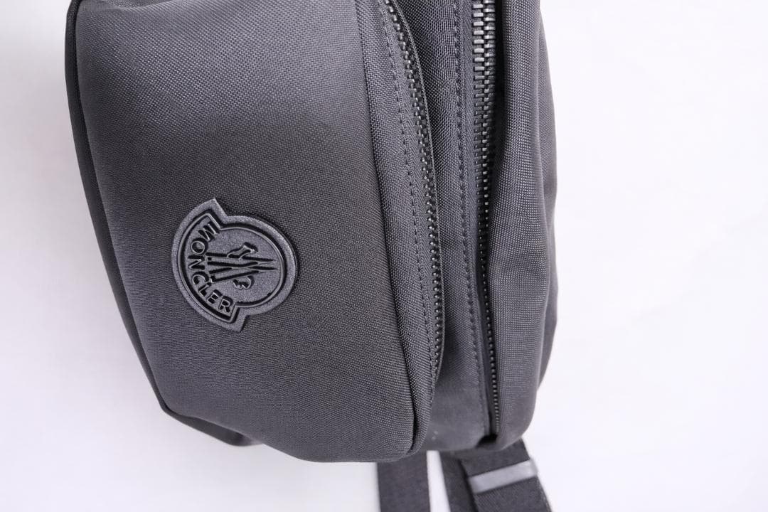 ■美品■モンクレールDURANCEウエストバッグ ショルダーバッグ ブラック