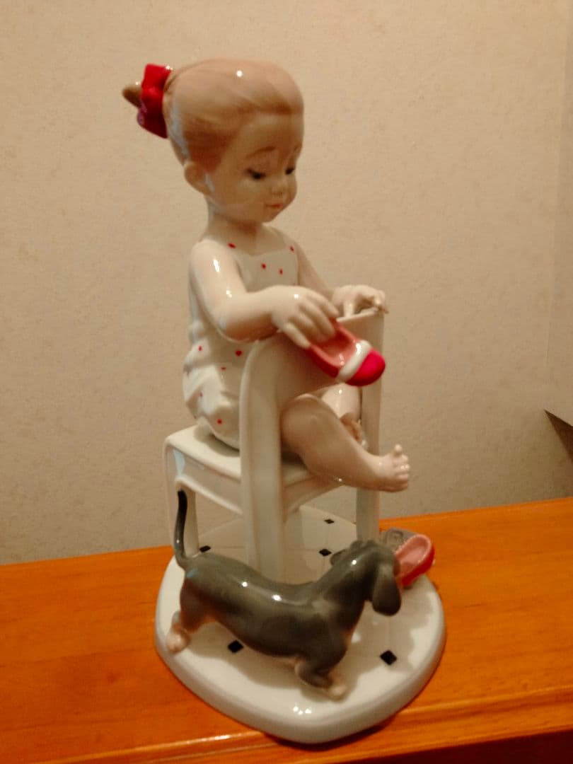 美品 リヤドロ「隠しちゃだめよ！！」