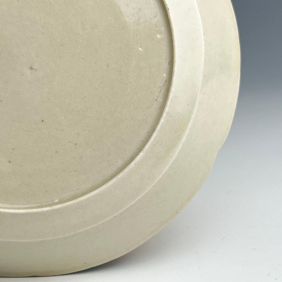 定窯 白磁陵花小盤 陰刻双魚紋 宋時代 擺件 古玩 中国美術 621b