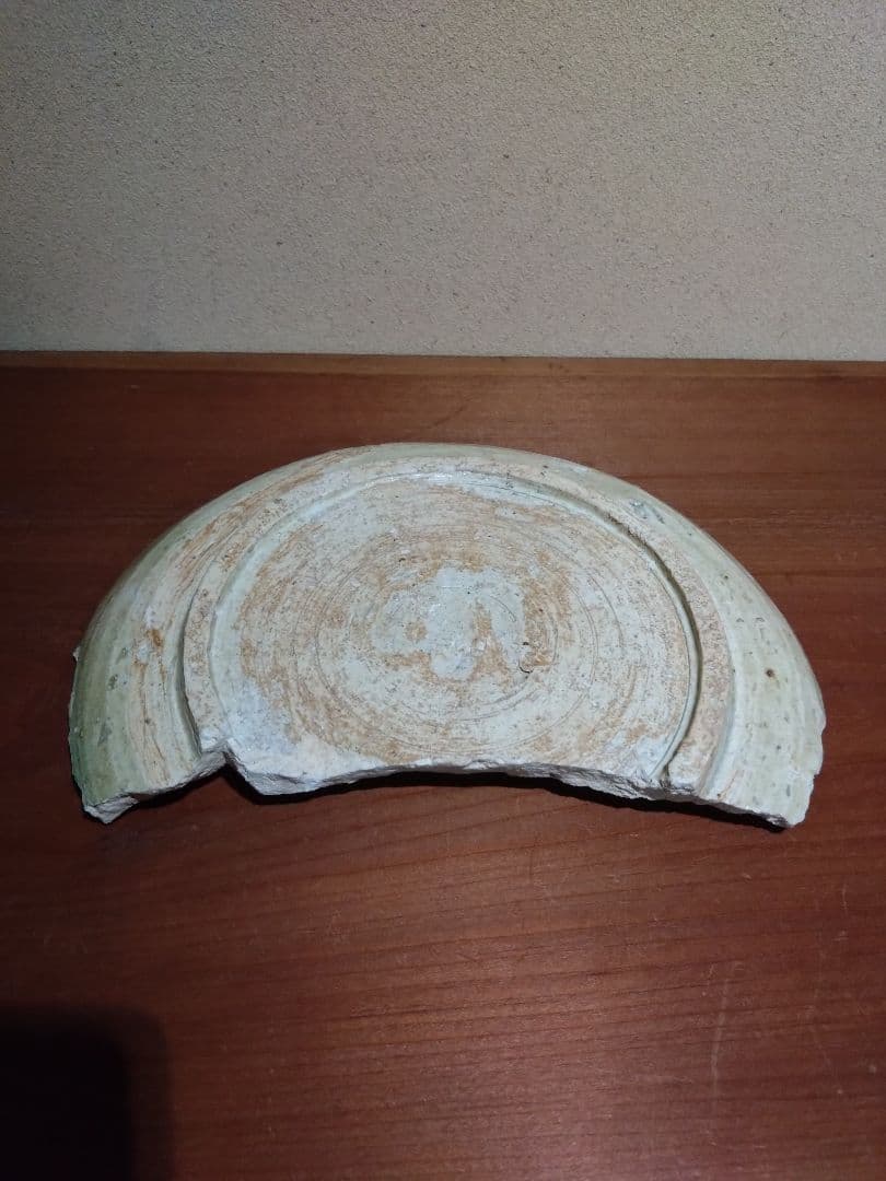 美濃陶片 黄瀬戸 菊花 織部釉流し紋 大皿 陶片 残欠 志野 織部 古陶磁