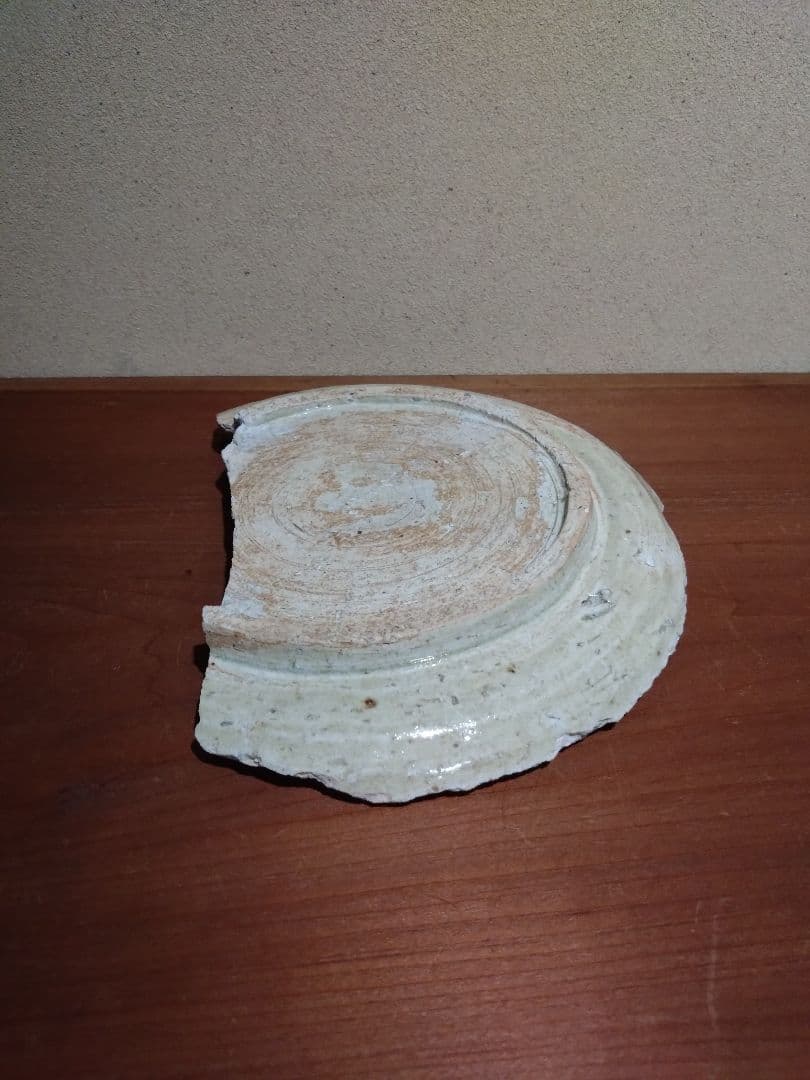 美濃陶片 黄瀬戸 菊花 織部釉流し紋 大皿 陶片 残欠 志野 織部 古陶磁