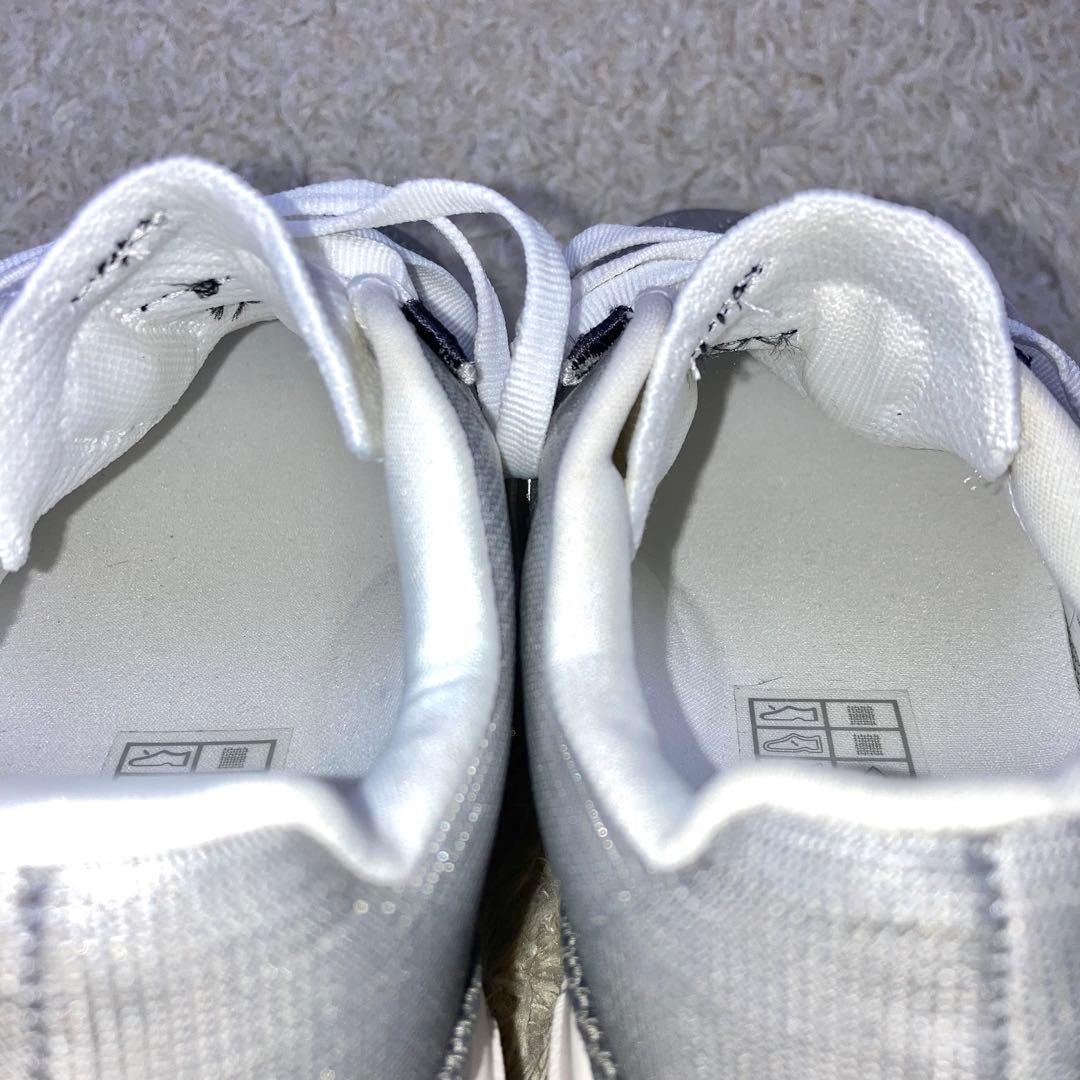 『未使用』On Cloudeclipse スニーカー 厚底 ランニングシューズ