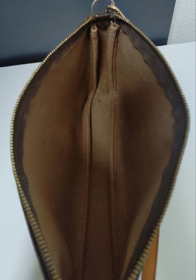 ア*レ様 ルイヴィトン LOUIS VUITTON アクセサリーポーチ