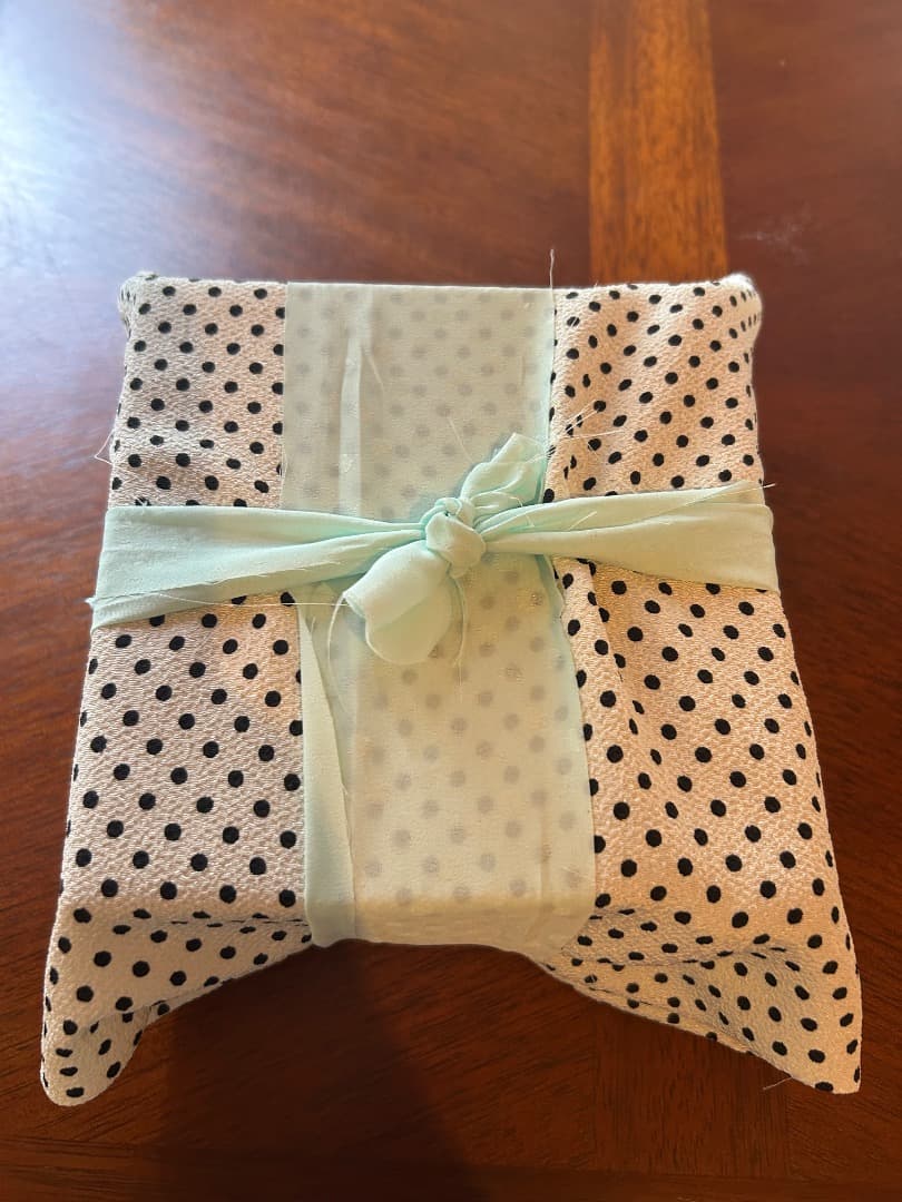 GOODSQUISH フリルシュシュ ピンク