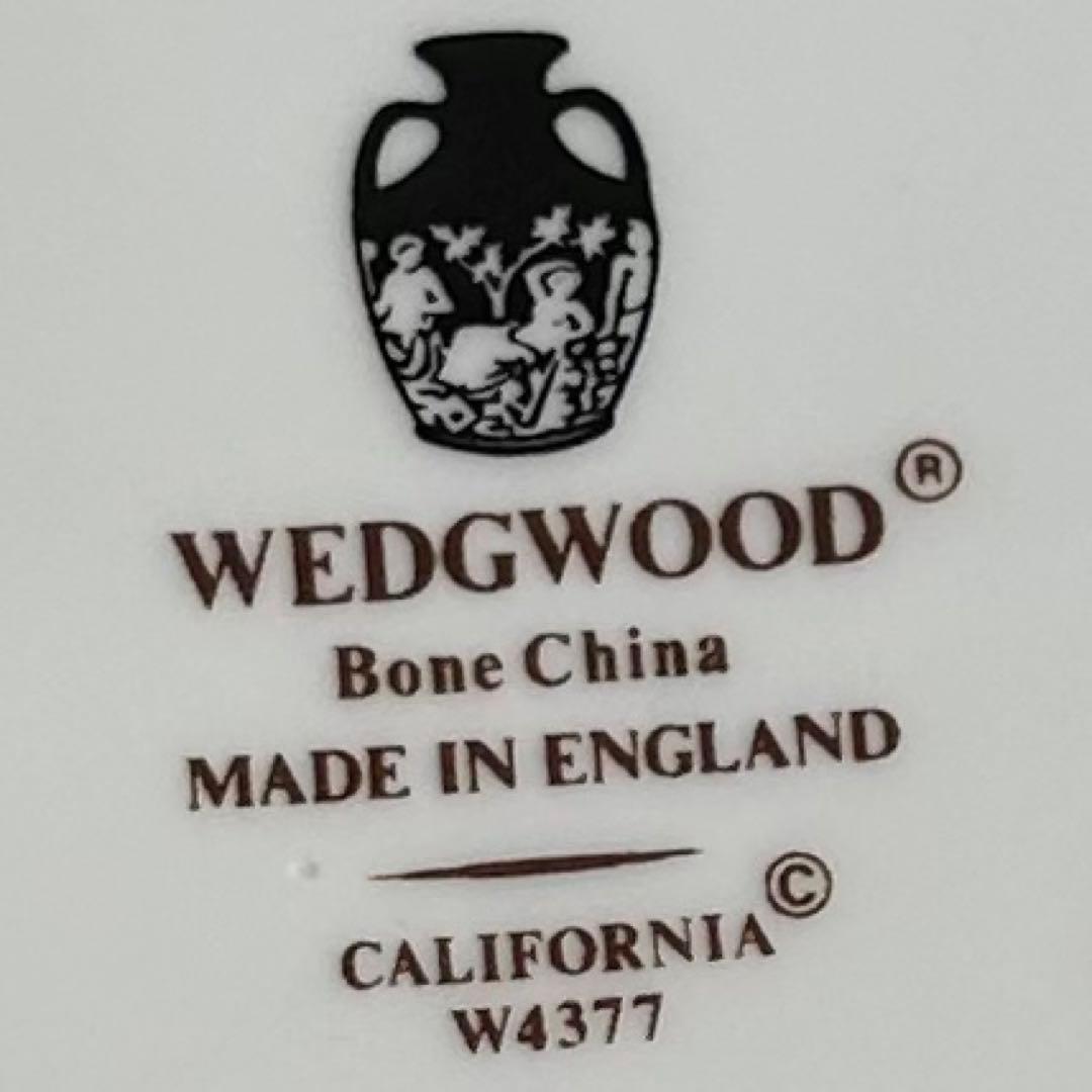 黒壺 WEDEWOOD CALIFORNIA 英国の輝きを纏う オーバルプラター