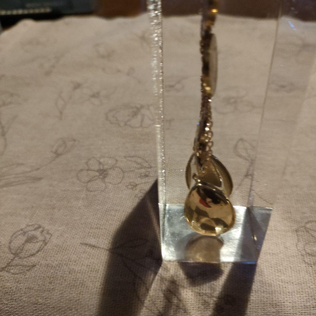 フランスフラン金色メッシュホルダーとセットの置物