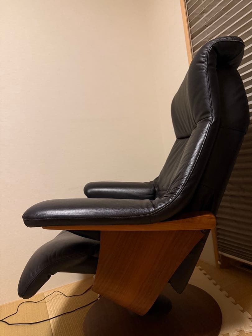 大幅値下げ　カリモク　1人掛け用　ザファースト