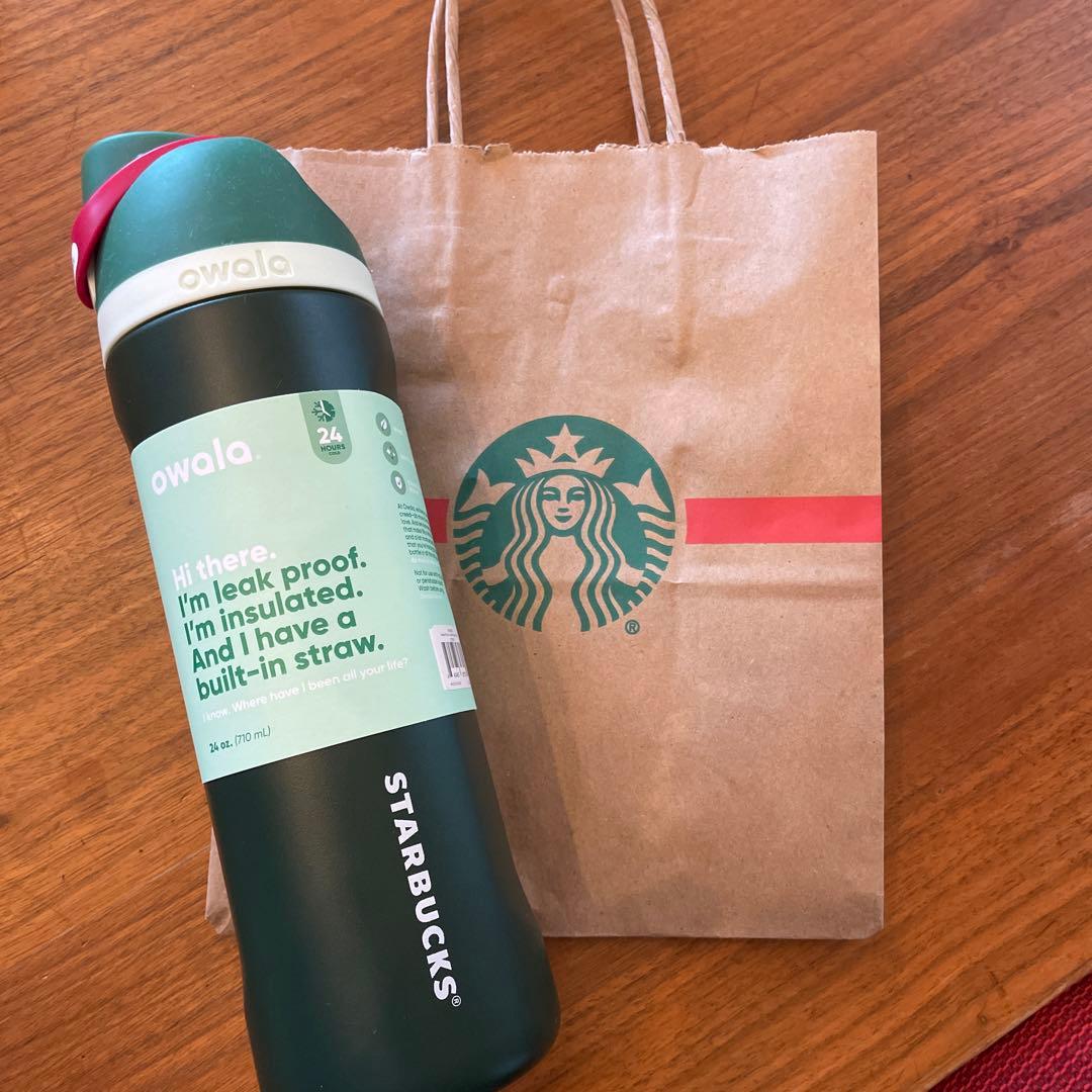 Starbucks Owala限定コラボホリデー水筒ウォーターボトル