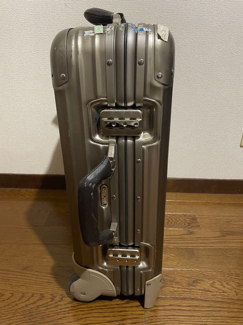 RIMOWA リモワ スーツケース チタン 2輪　32L