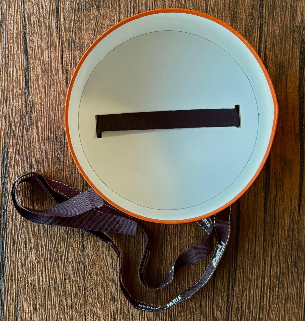 HERMES エルメス　プリーツスカーフ　カレ90 箱と巻き方説明書付き