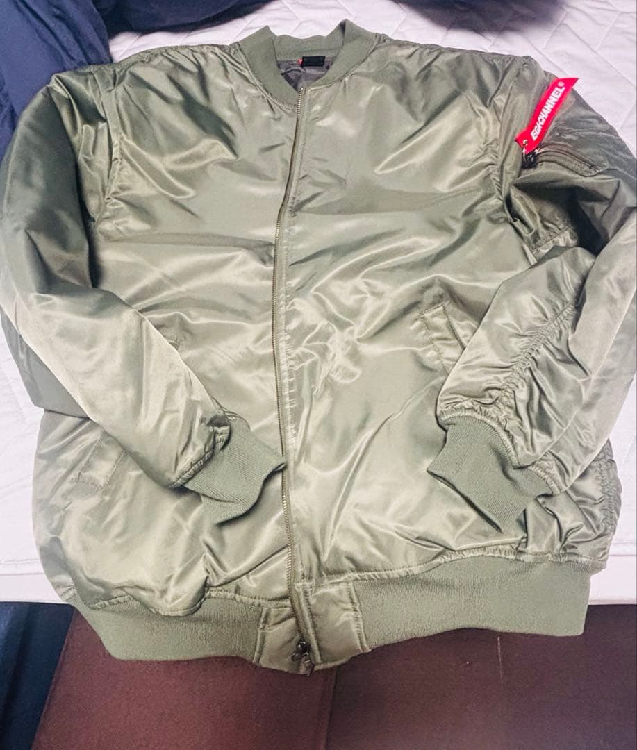 エガちゃん　Ega-chan MA-1 フライトジャケット オリーブグリーン