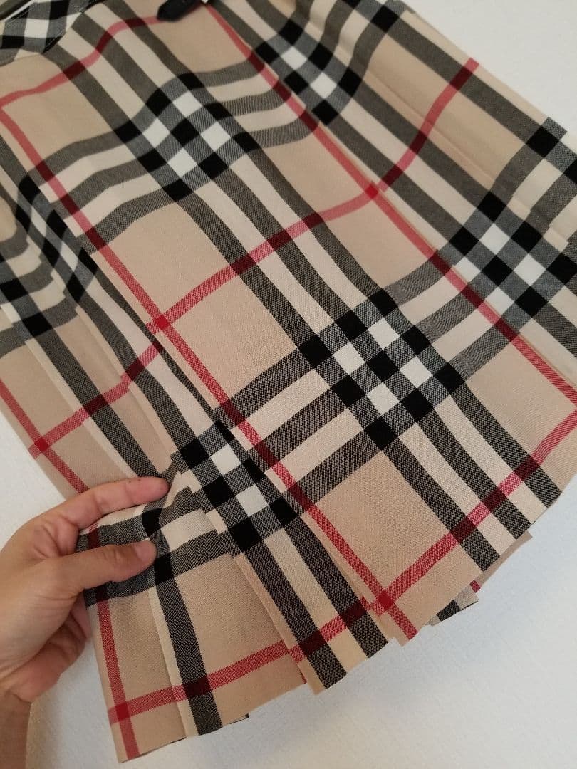 バーバリーキッズスカート 未使用近 美品 ベージュ ノバチェック160