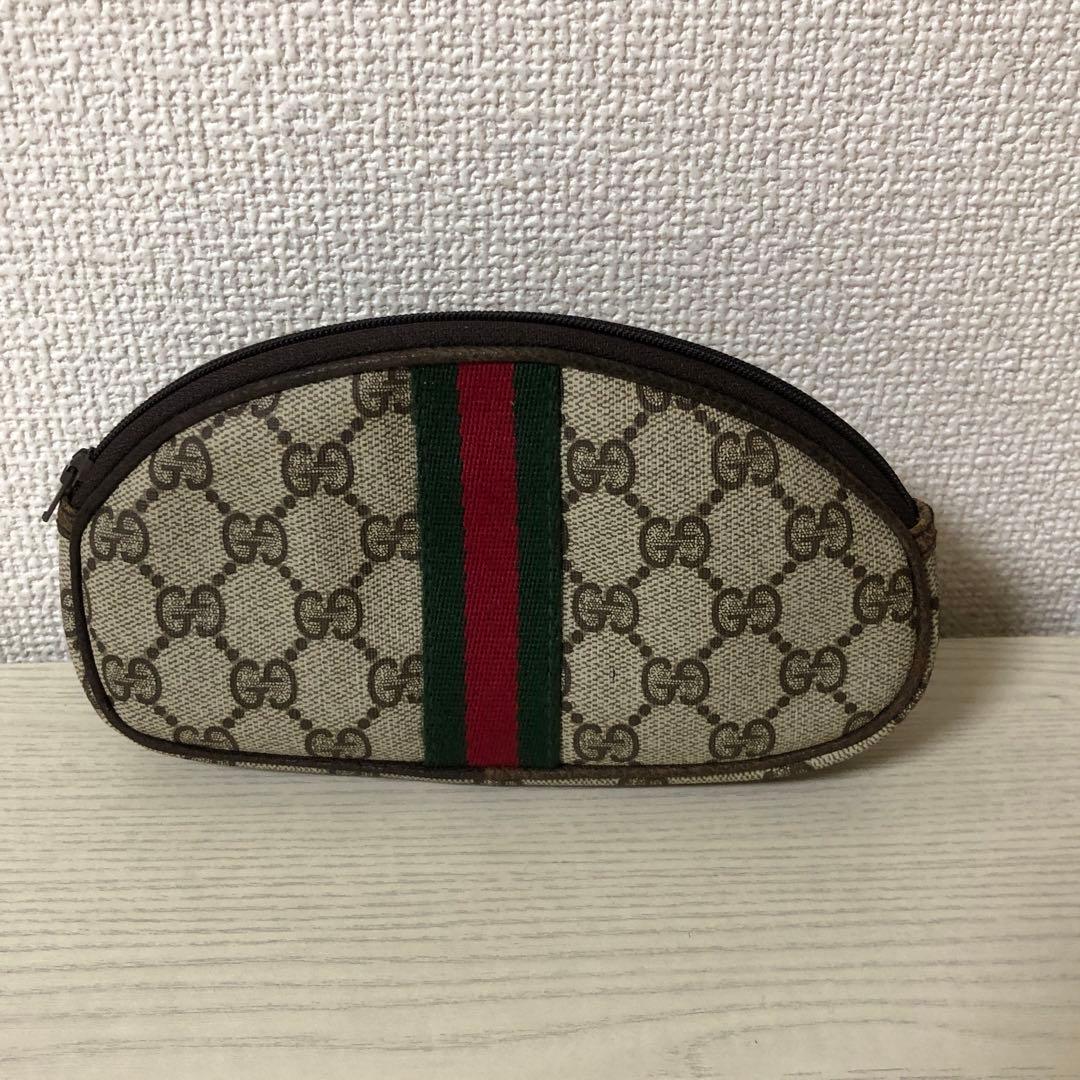 GUCCI ケース