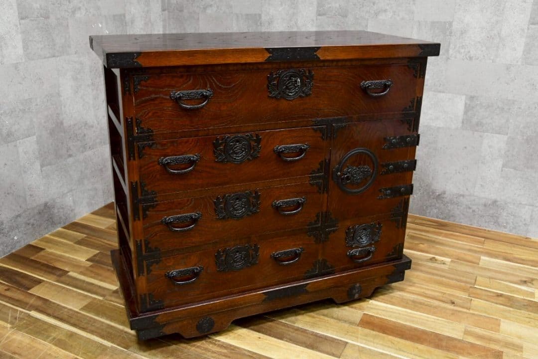 tr08198 民芸家具 チェスト 整理箪笥 和タンス 欅 古民具 車箪笥