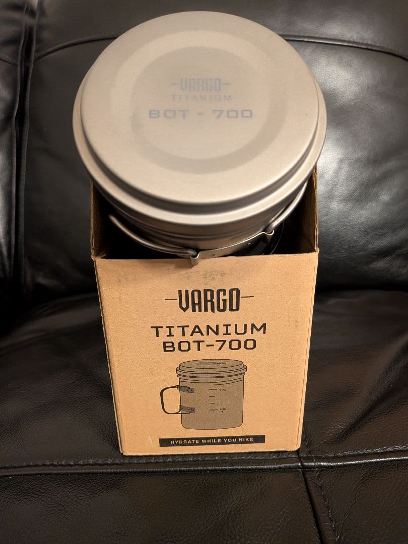 VARGO TITANIUM バーゴ ボット（BOT） 700ml