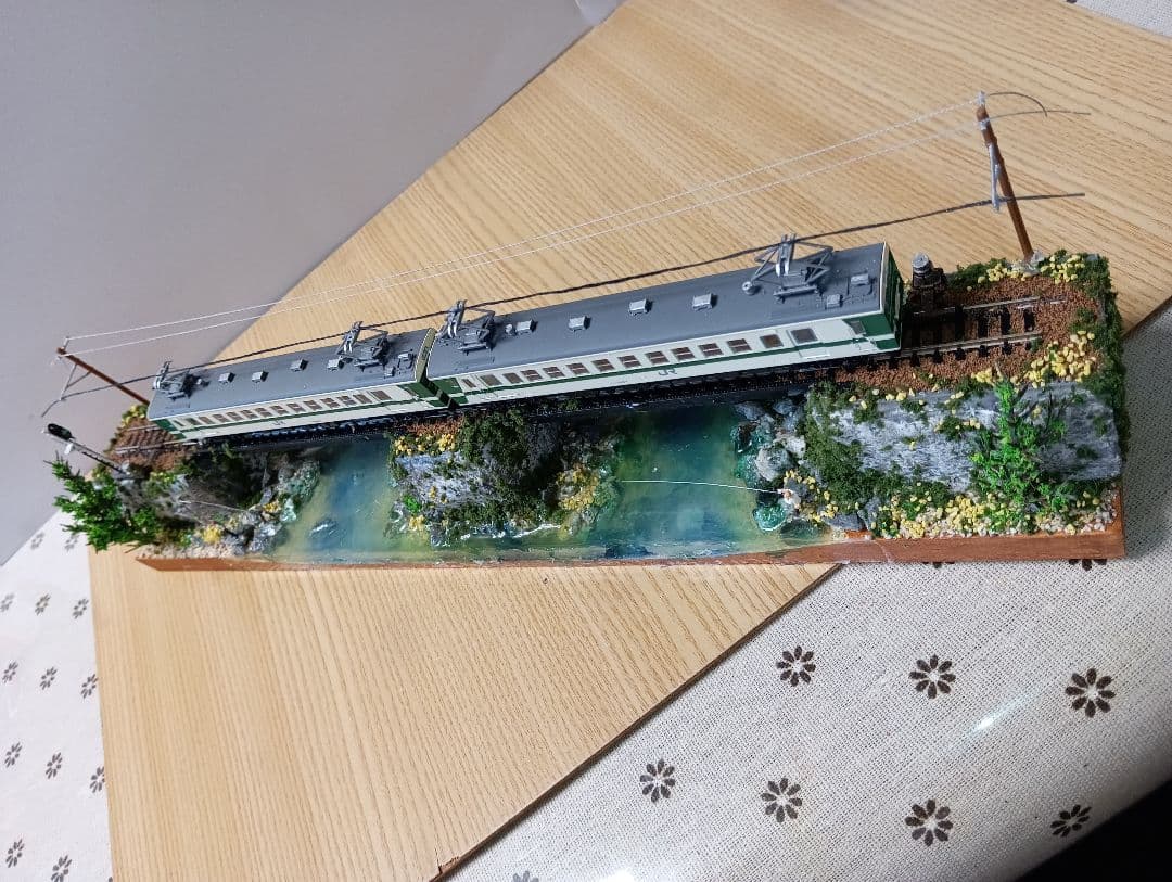 Nゲージ 鉄道模型 ジオラマ　車両付き（その6)