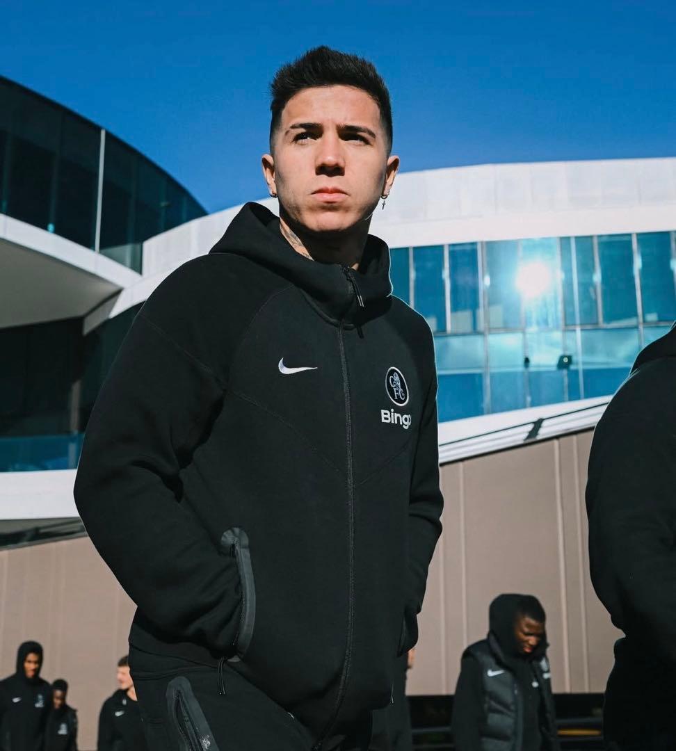 NIKE テックフリース　パーカー　チェルシー