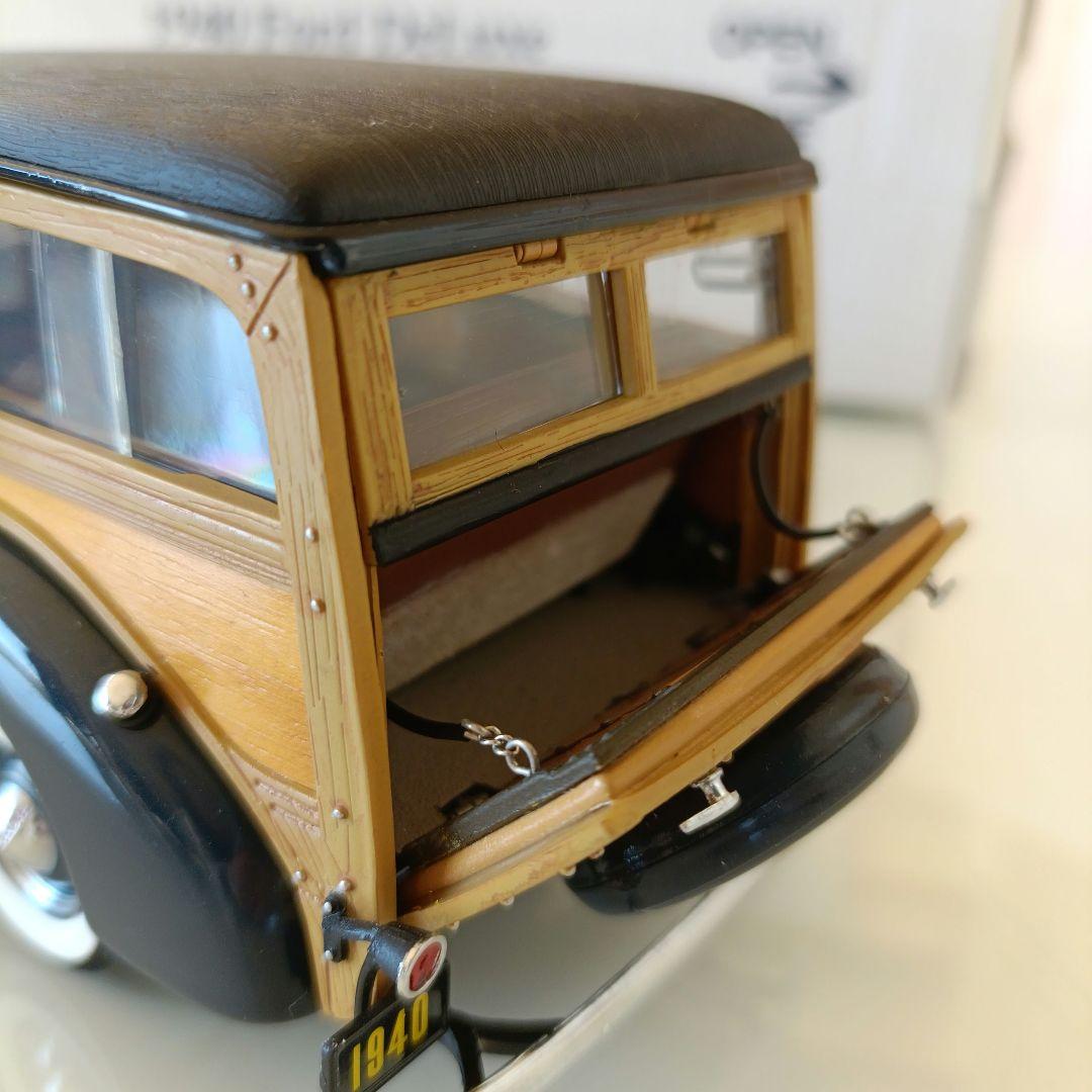 ダンバリーミント製 1940 Ford DeLuxe Station Wagon