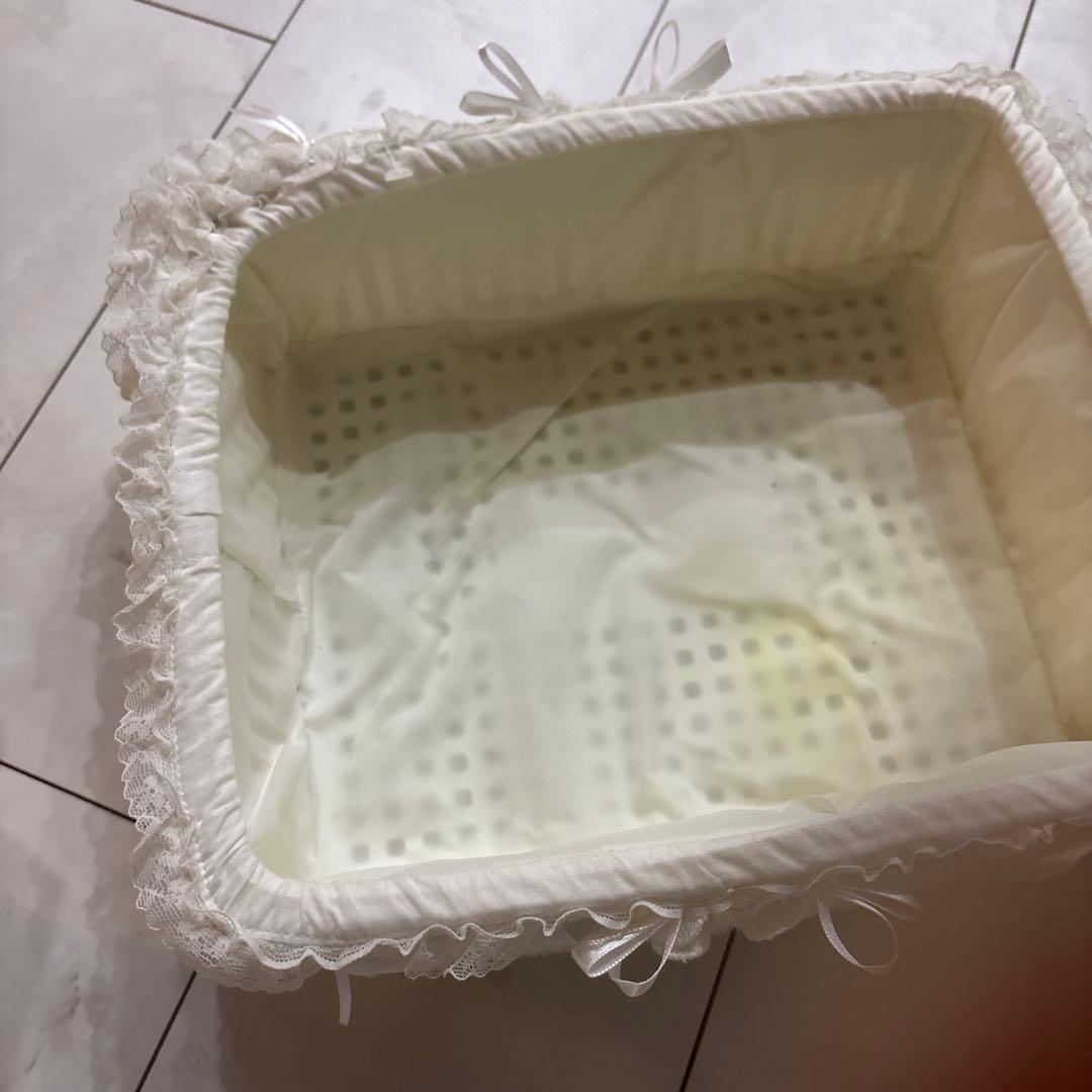 シェシェ仕切り付き収納ボックス