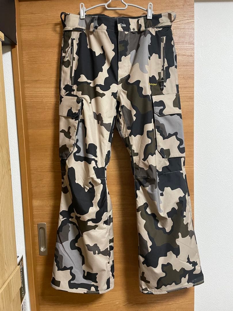 VOLCOM スノーボードパンツ カーゴパンツ　サイズ　M