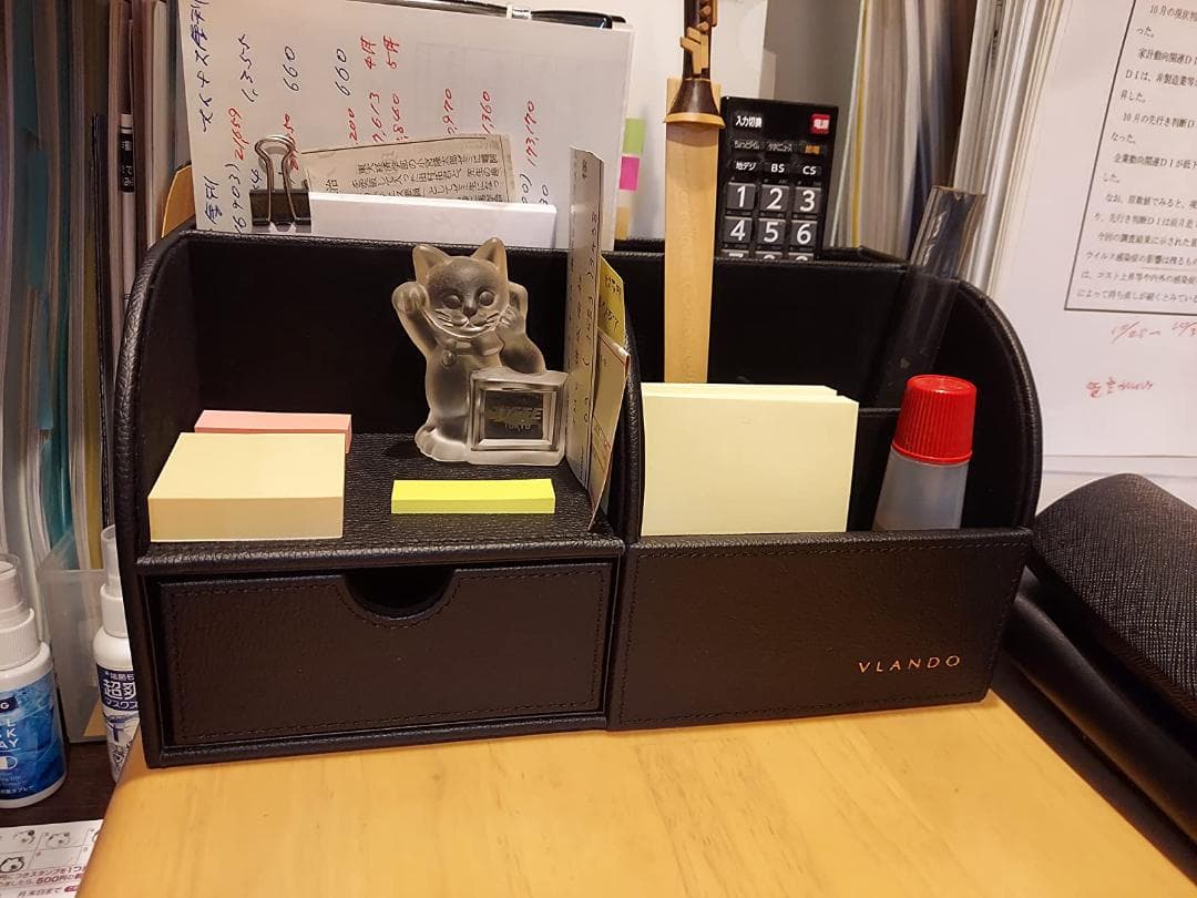 机の上もすっきり 卓上収納 スタイリッシュなデザイン