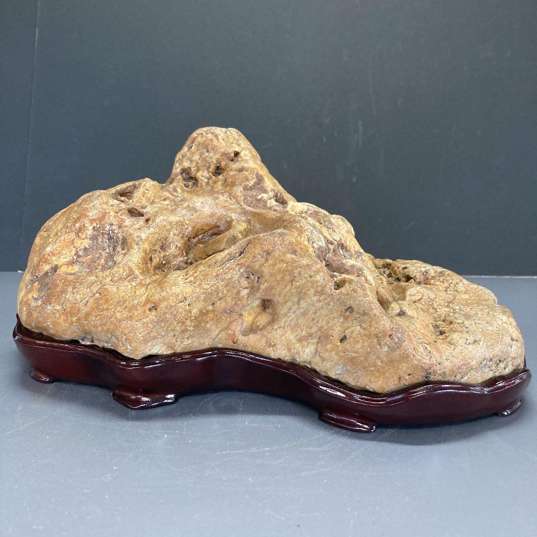 神居古潭石【台座・箱付き】