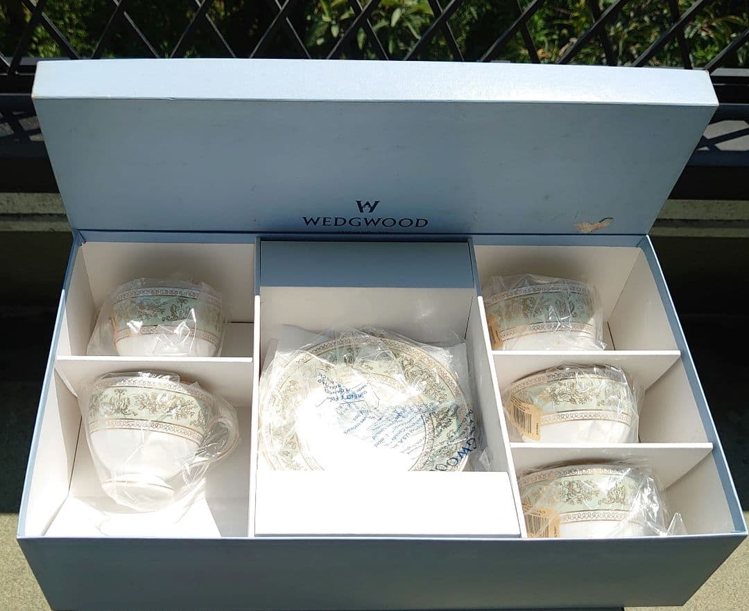 【未使用】 セージグリーン リー碗皿セット