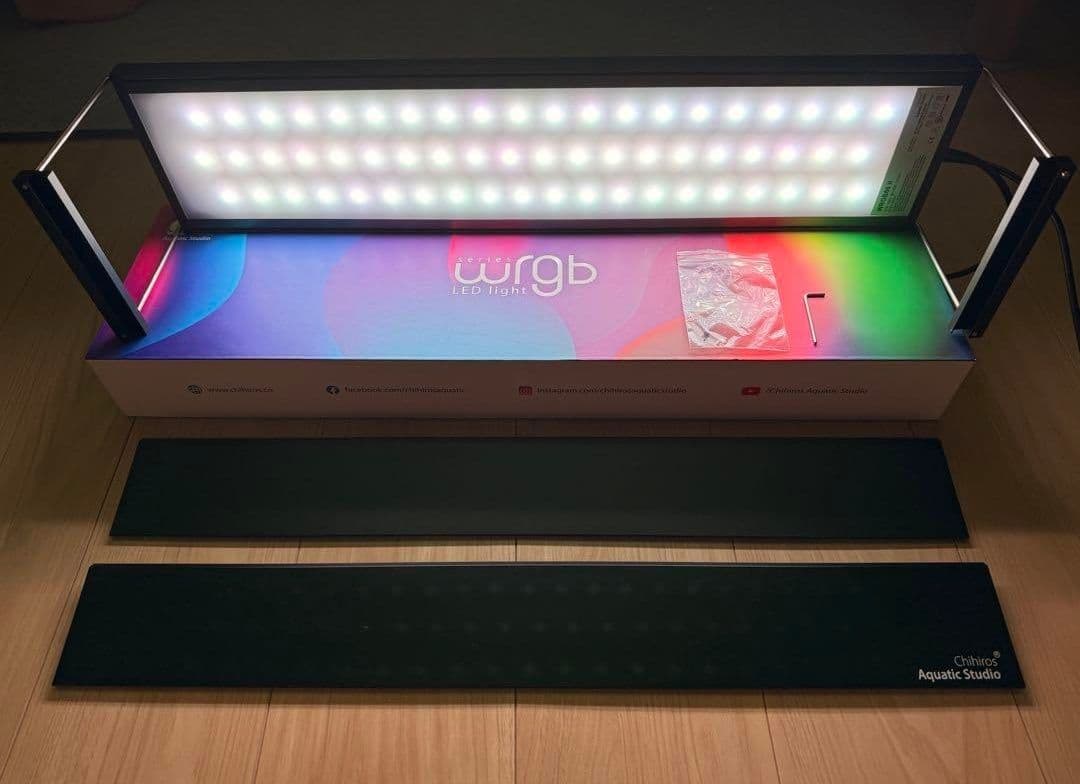 【高性能＆美発色】Chihiros WRGB II 60 水槽用LEDライト