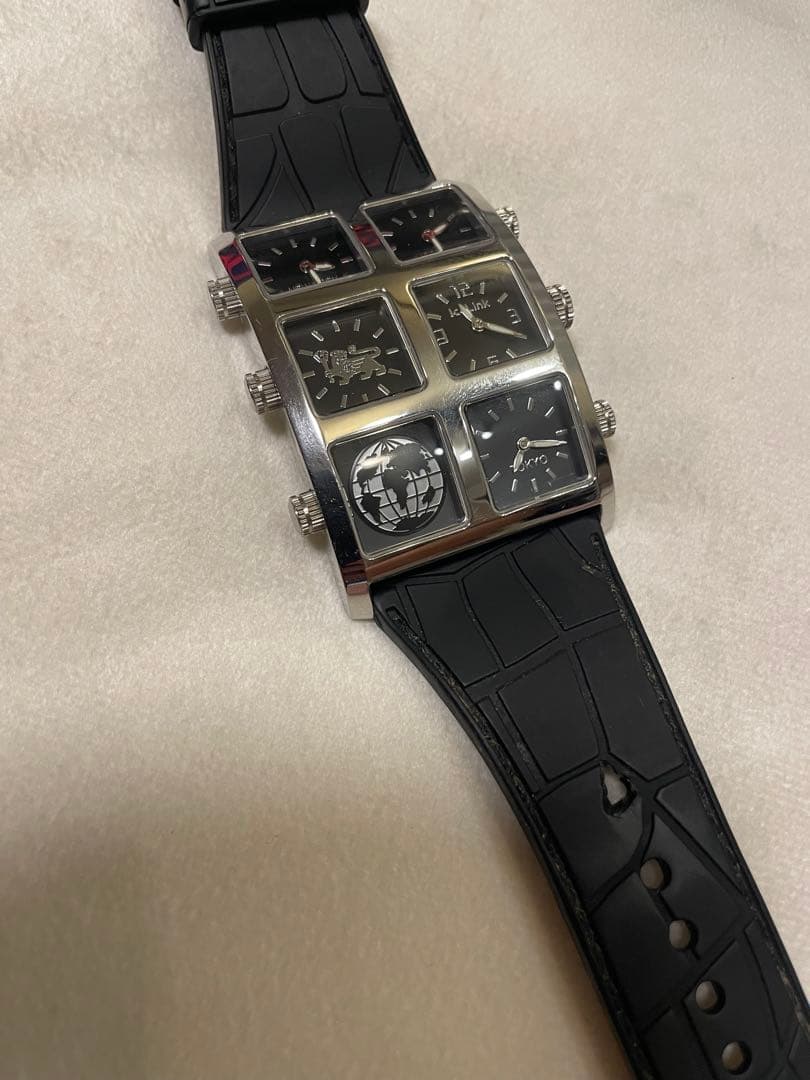 ice Link 多面時計 シルバー ブラック