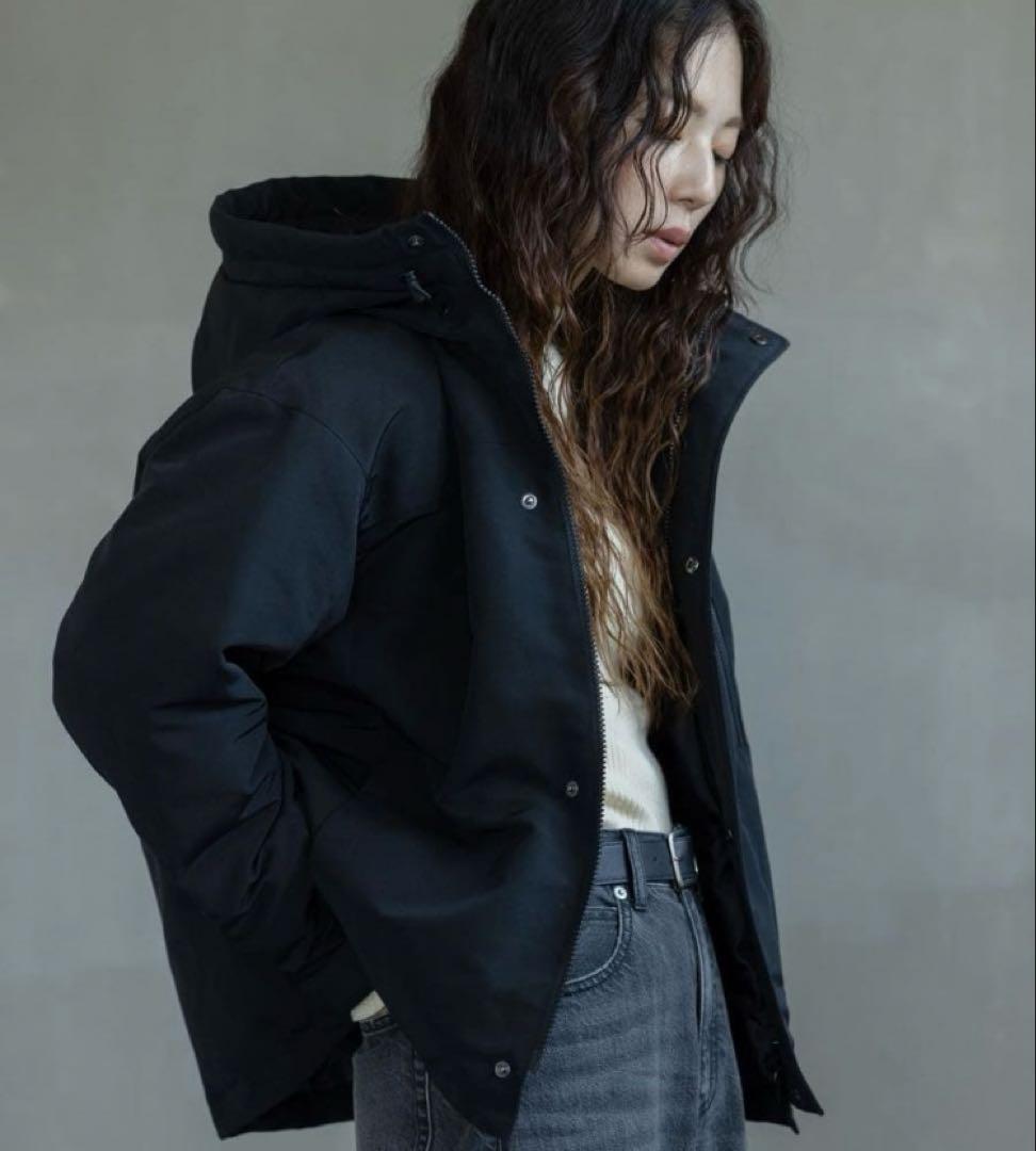 アーバンリサーチ サニーレーベル フーディーダウンジャケット ブラック