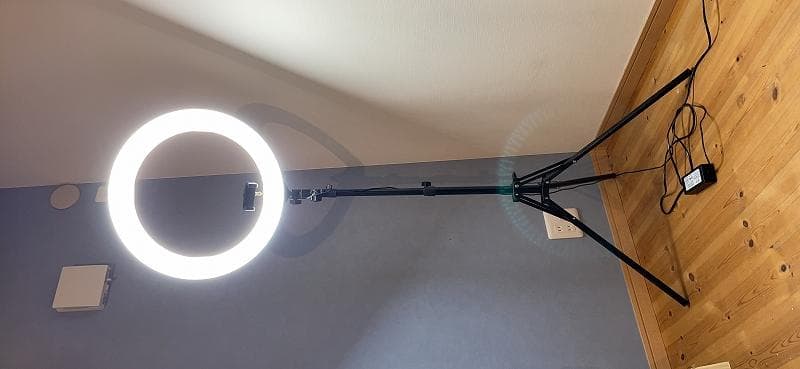 2M調整可能 LEDリングライト 二色