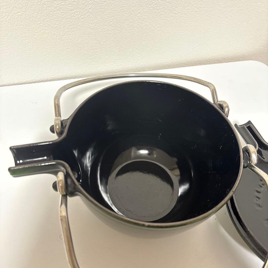 ストウブstaub ラウンド ティーポット 丸型 やかん ケトル　バジルグリーン